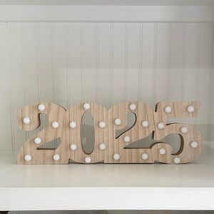 Light-Up 2025 Wooden Decor